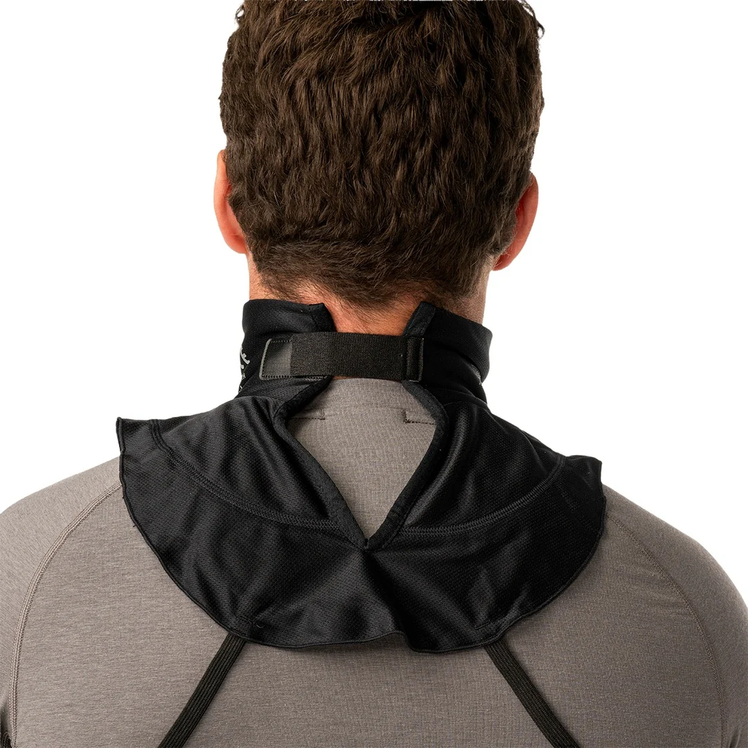 Bauer Senior Bodyguard Bib Neck Guard - Image 2