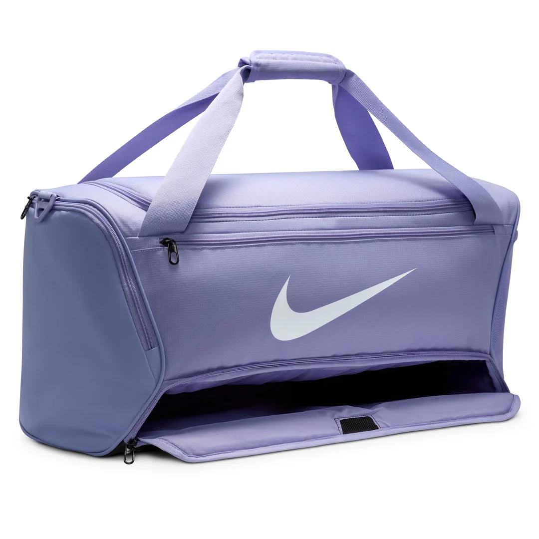 Nike Brasilia 9.5 Medium Duffle Bag - Image 3