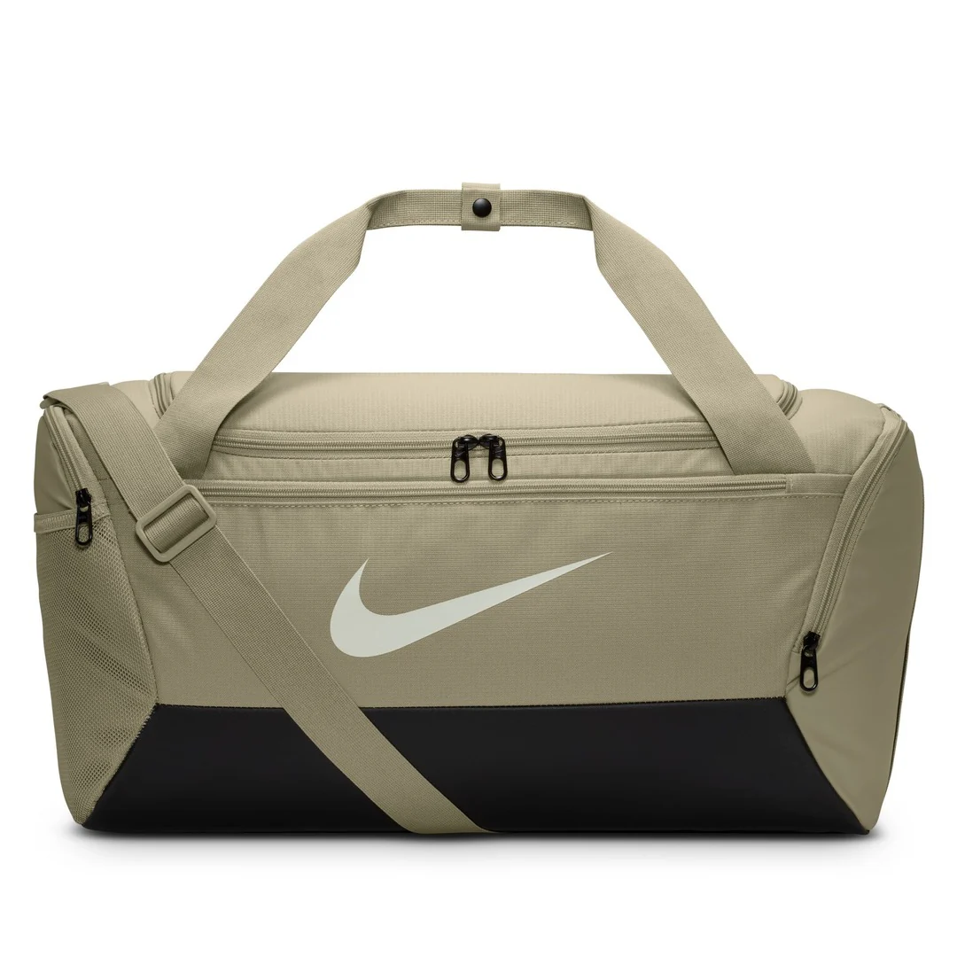 Nike Brasilia 9.5 Small Duffle Bag