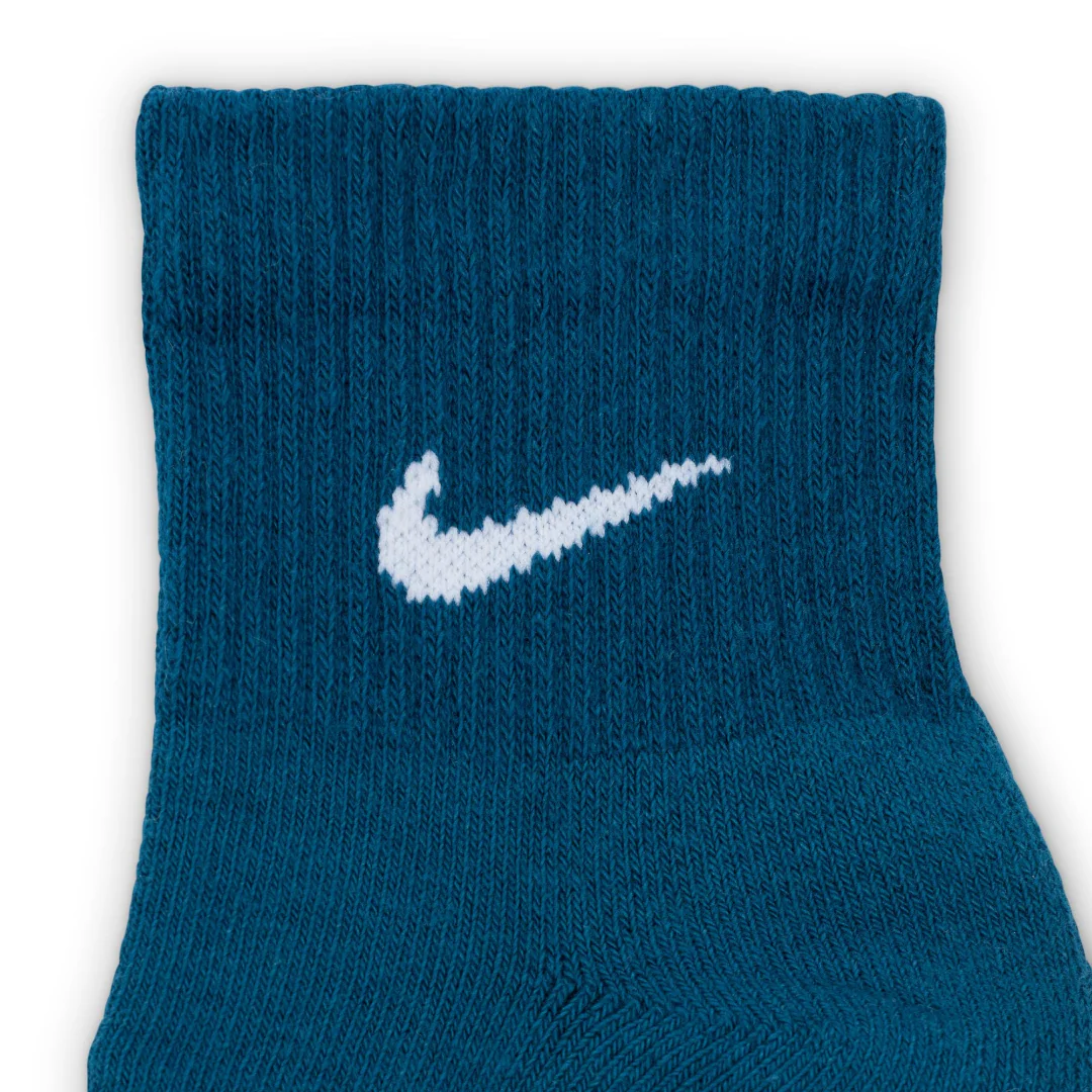 Nike Senior Everyday Plus Cushioned Ankle Socks 6-Pack - Image 3