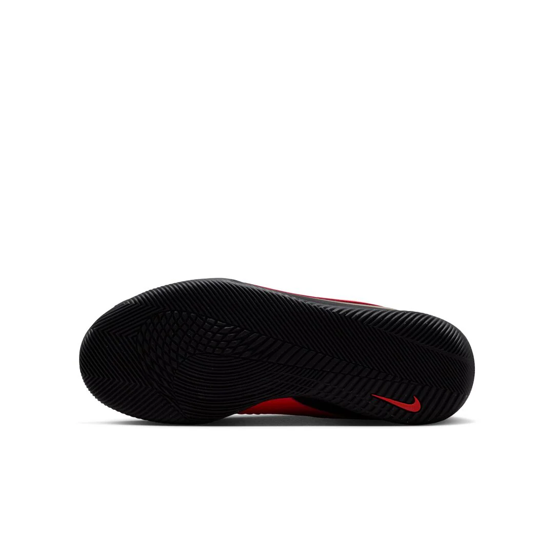 Nike Junior Phantom 6 Club Indoor Soccer Shoes - Image 6