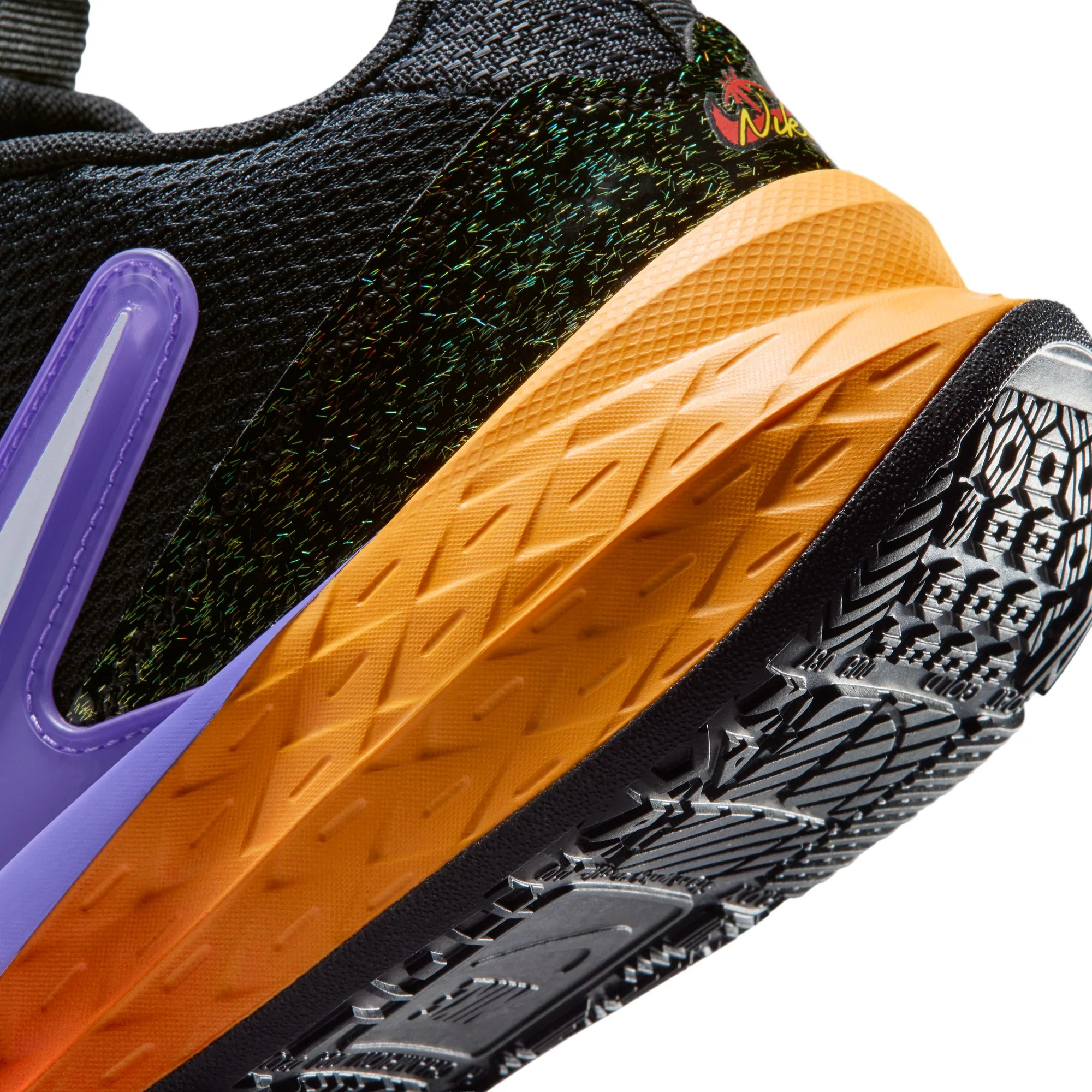 Nike Junior Team Hustle 12 Basketball Shoes - Image 8