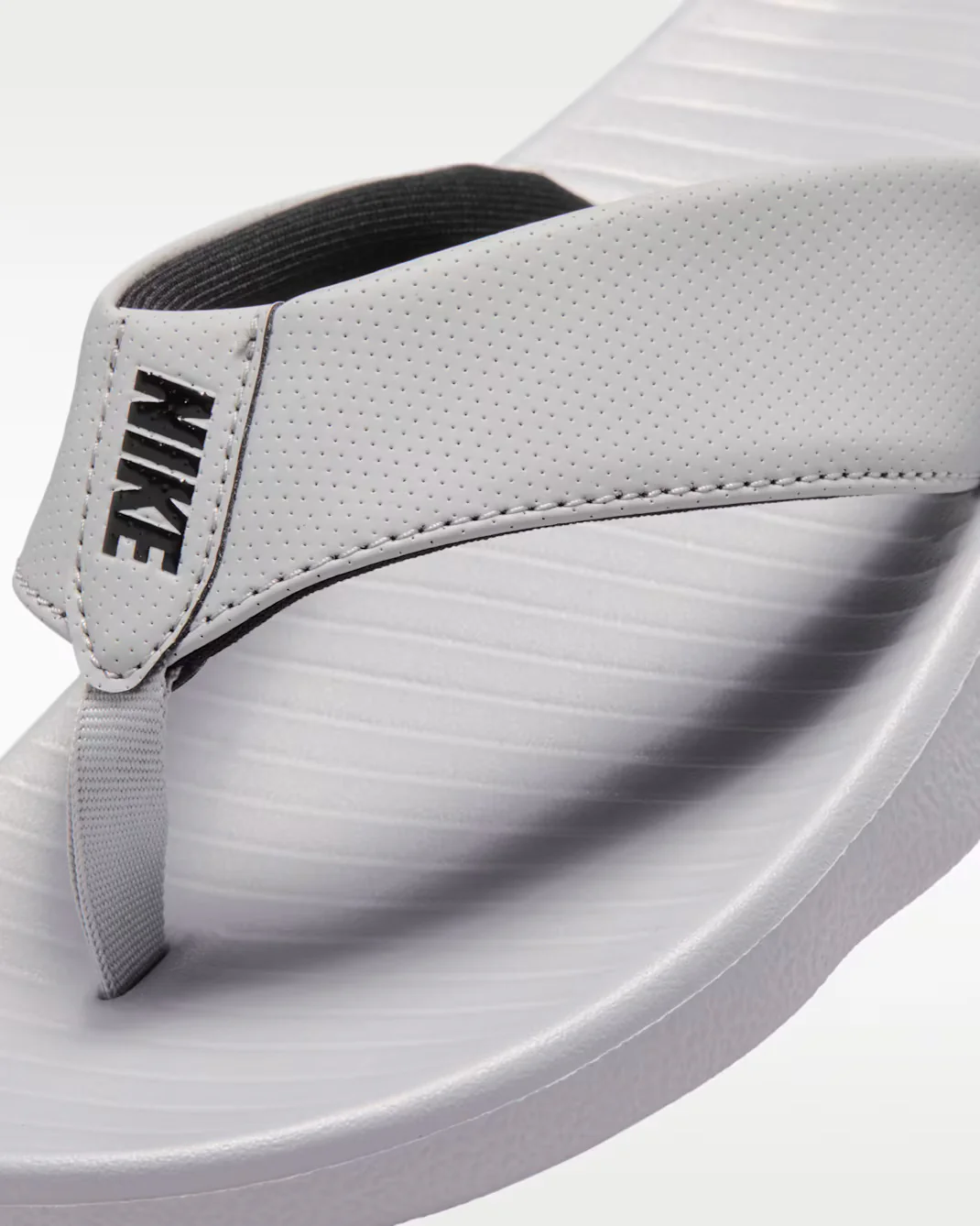 Nike Men's Marina Flip Flops - Image 6