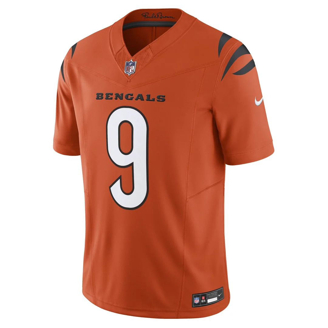 Nike Men's NFL Cincinnati Bengals Joe Burrow Limited Jersey - Image 2