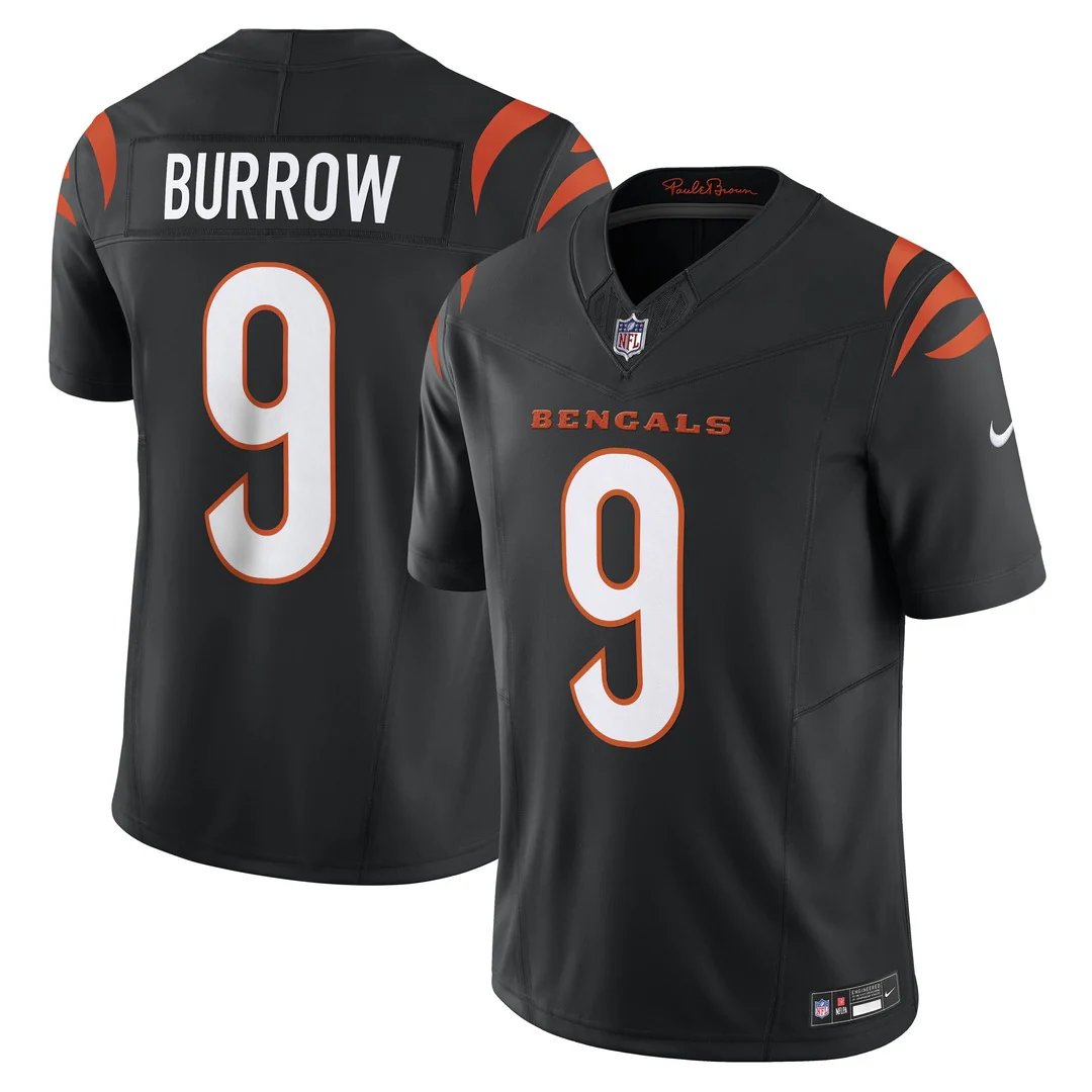 Nike Men's NFL Cincinnati Bengals Joe Burrow Limited Jersey - Image 3