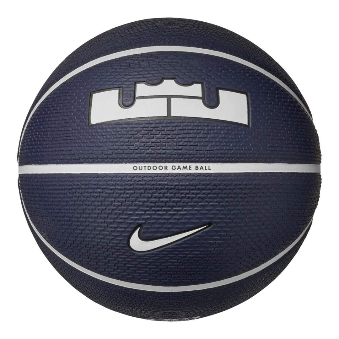 Nike Playground 2.0 8P Lebron James Basketball