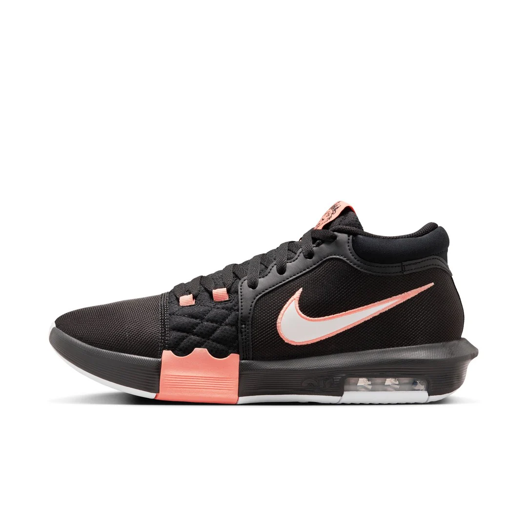 Nike Senior LeBron Witness 8 Basketball Shoes