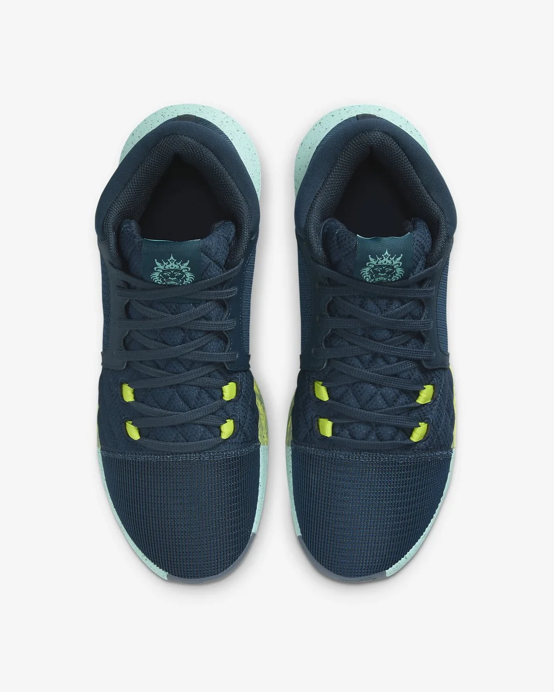 Nike Senior LeBron Witness 8 Basketball Shoes - Image 32