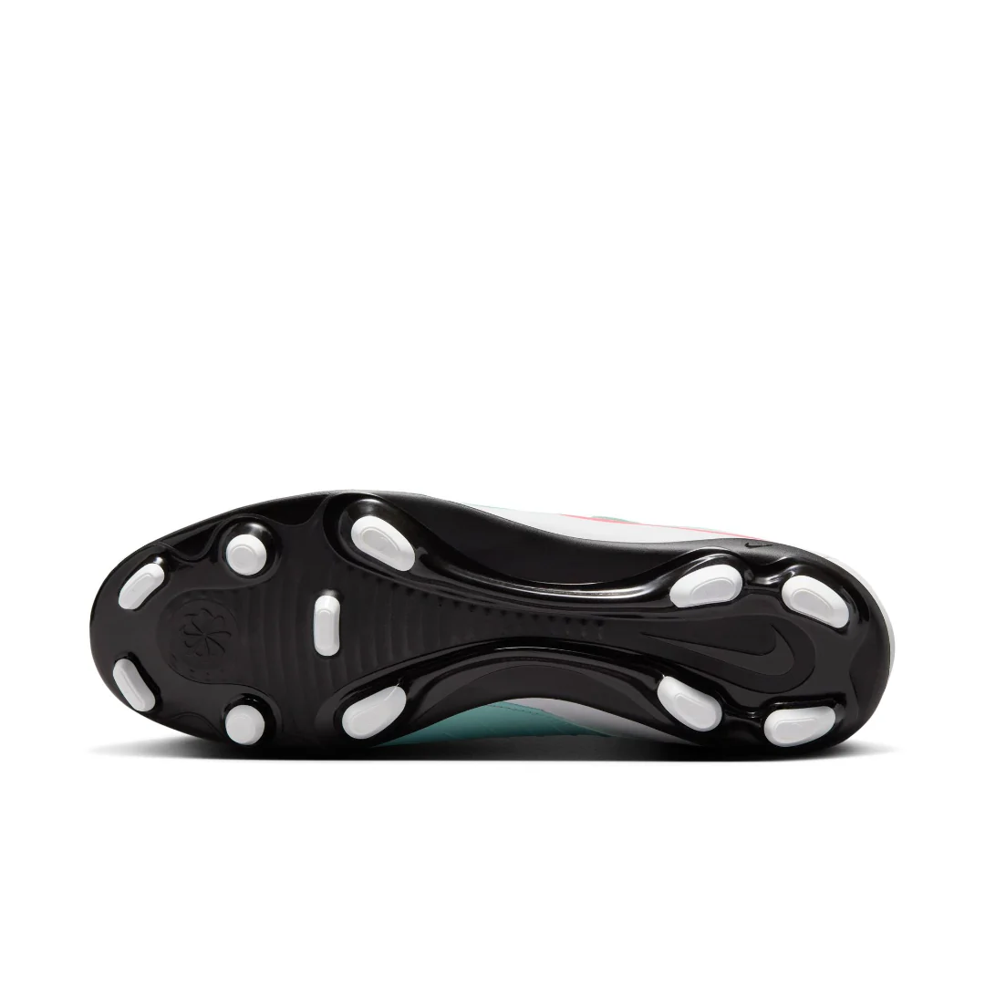 Nike Senior Phantom Luna 2 Club Outdoor Soccer Cleats - Image 3