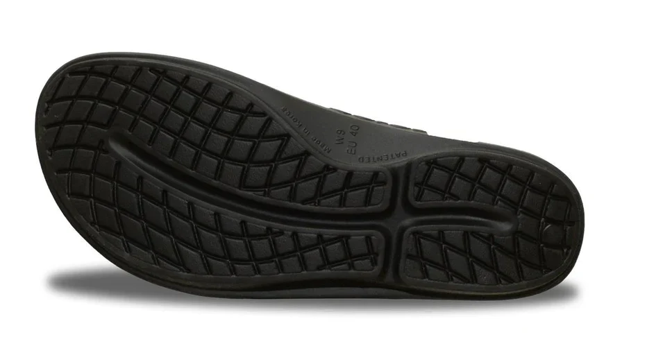 OOFOS Women's OOlala Thong Sandals - Image 16