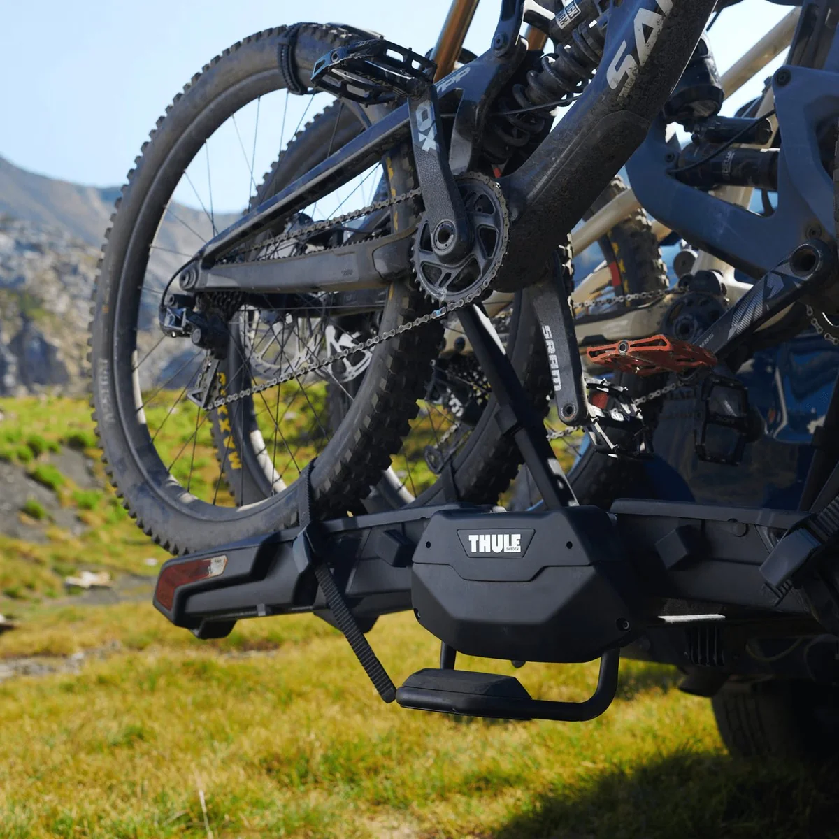 Thule Epos 2 Foldable Hitch Platform Bike Rack - Image 5