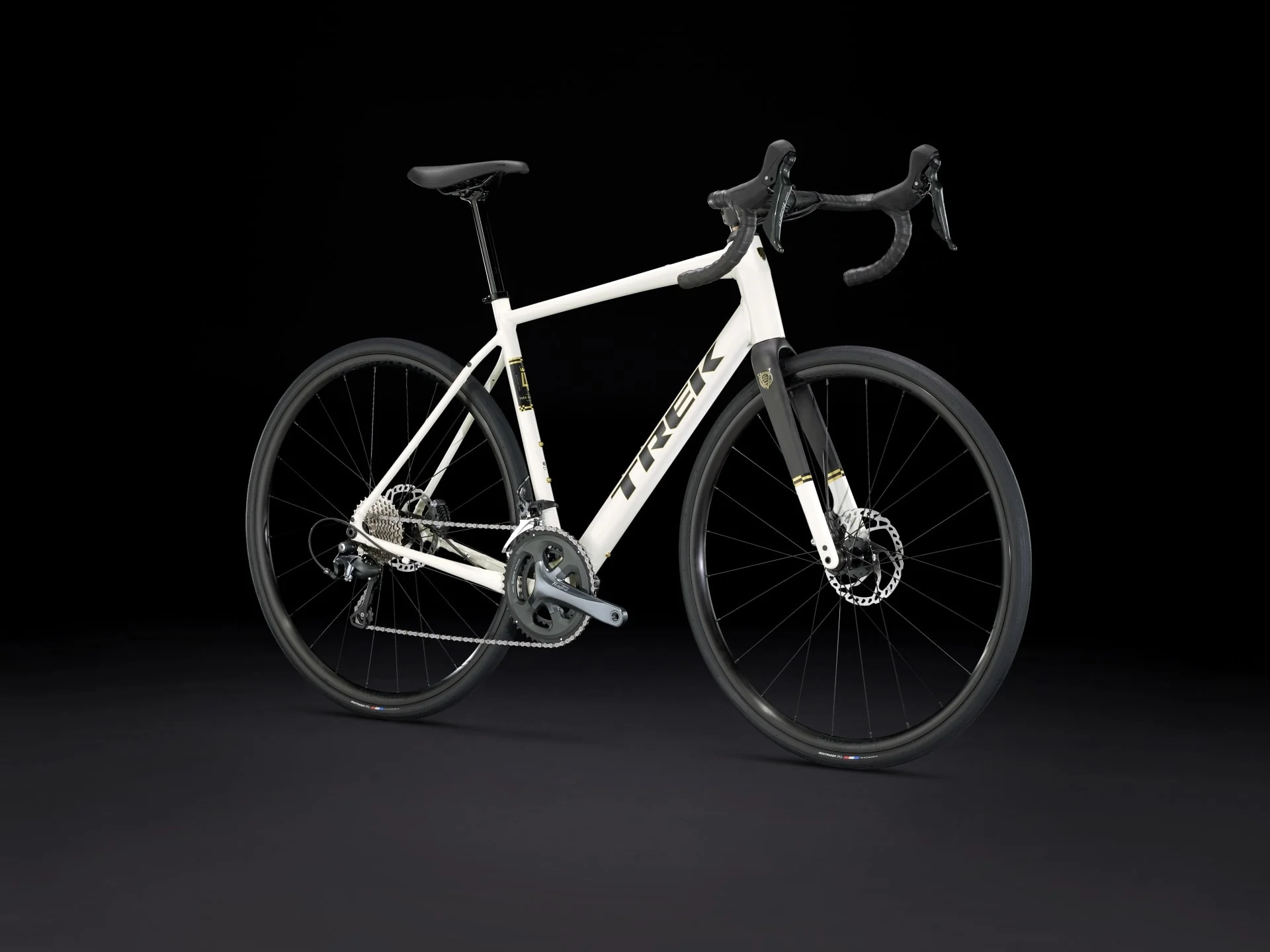 Trek Domane AL 4 (Gen 4) Performance Road Bike 2026 - Image 3